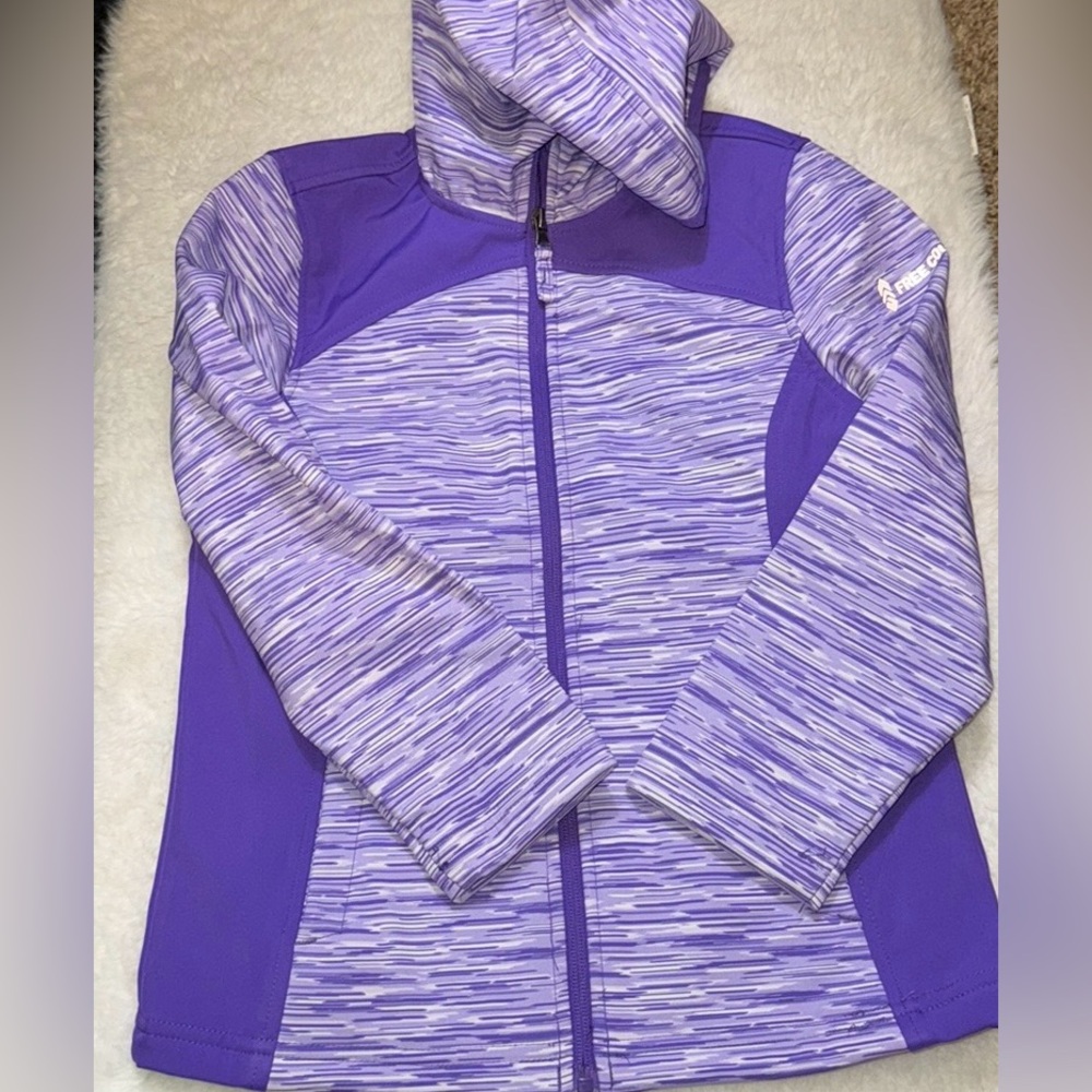 Girls Purple Coat with Faux Fur. Size 7/8. Like new!